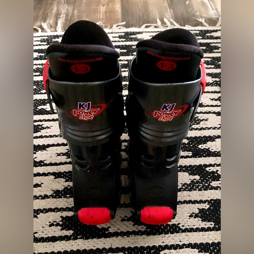 Kangoo Jumps it’s to exercise for woman and kids depending on foot size